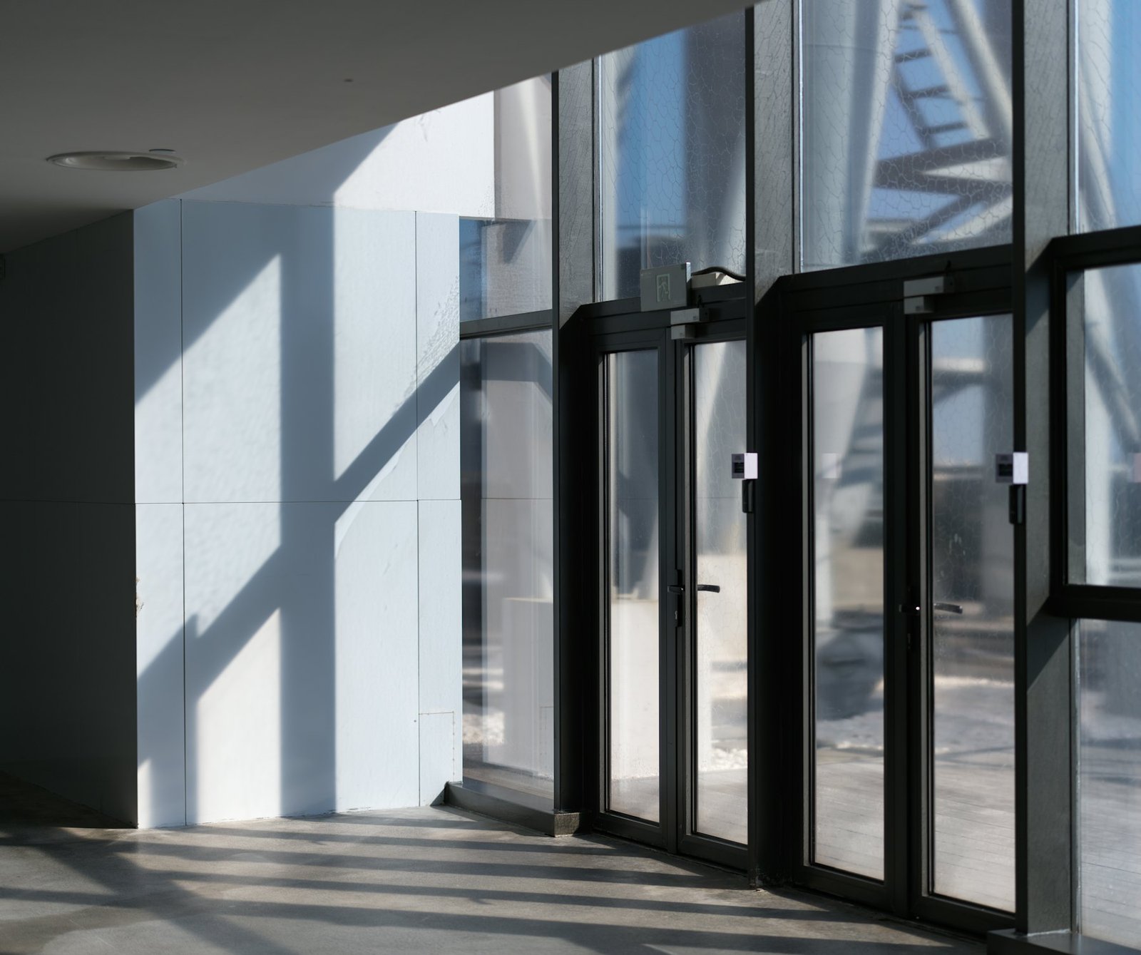 Aluminum storefront entrance with glass doors